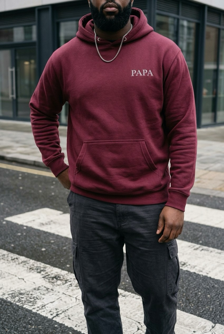 PAPA Hoodie getragen